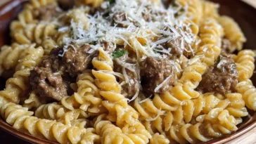 cheesy garlic beef pasta