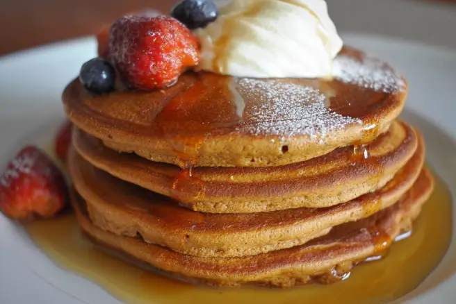 fluffy gingerbread pancakes