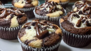 Old-fashioned black bottom cupcakes