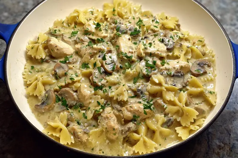 Creamy Chicken and Mushroom Pasta