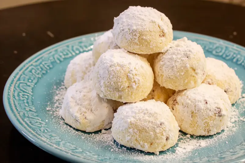 Grandma Minecci’s Snowball Cookies 4 Mexican wedding cookies