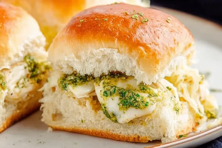 Cheesy Garlic Pesto Chicken Sliders – Mouthwatering Appetizers