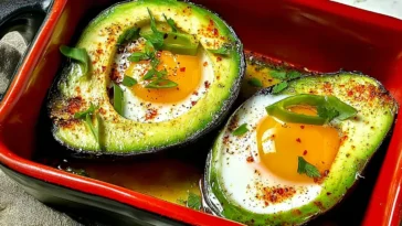 Paleo Baked Eggs in Avocado - Nutritious Breakfast Delight