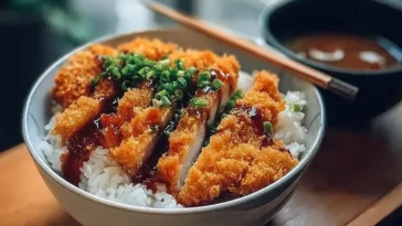 Delicious Japanese Katsu Bowls with Tonkatsu Sauce