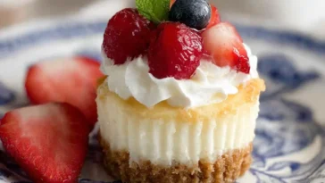 Mini Cheesecakes - Delicious Bite-Sized Desserts