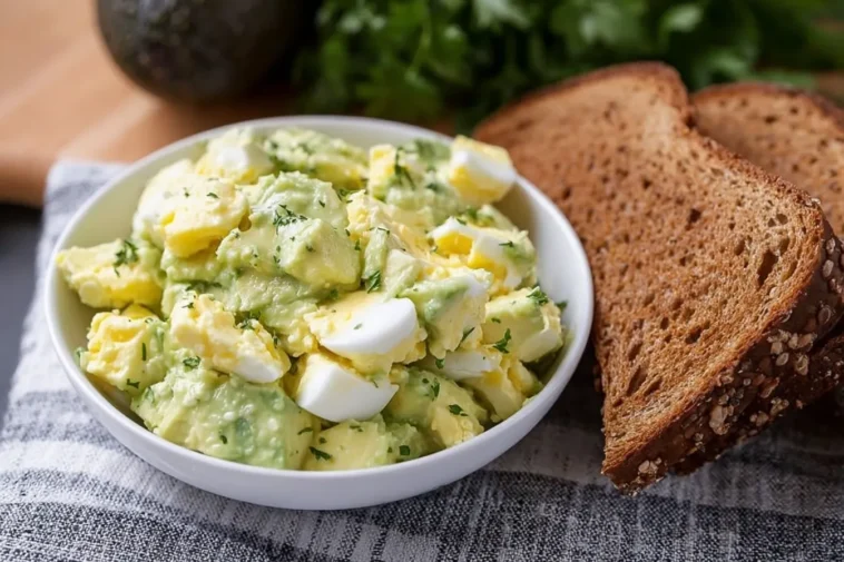 Creamy Avocado Egg Salad – Healthy Lunch Idea