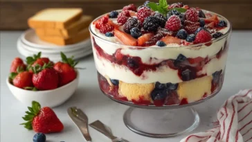 Delicious Berry Trifle: A No-Bake Treat for Summer