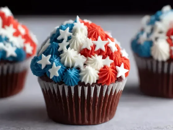 Easy 4th of July Cupcakes Decorated with Red, White, and Blue