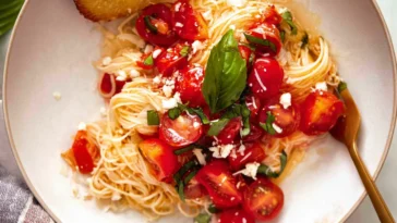 Flavorful Marinated Tomato Pasta with Summer Cherry Tomatoes