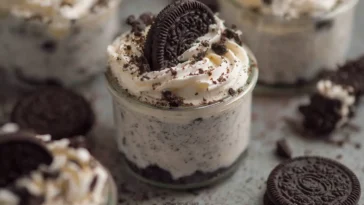 Delicious No-Bake Oreo Cheesecake Cups with Crushed Oreos
