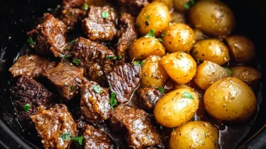 Slow Cooker Garlic Butter Beef Bites with Potatoes