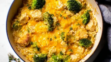 Cheesy Broccoli Chicken and Rice Casserole