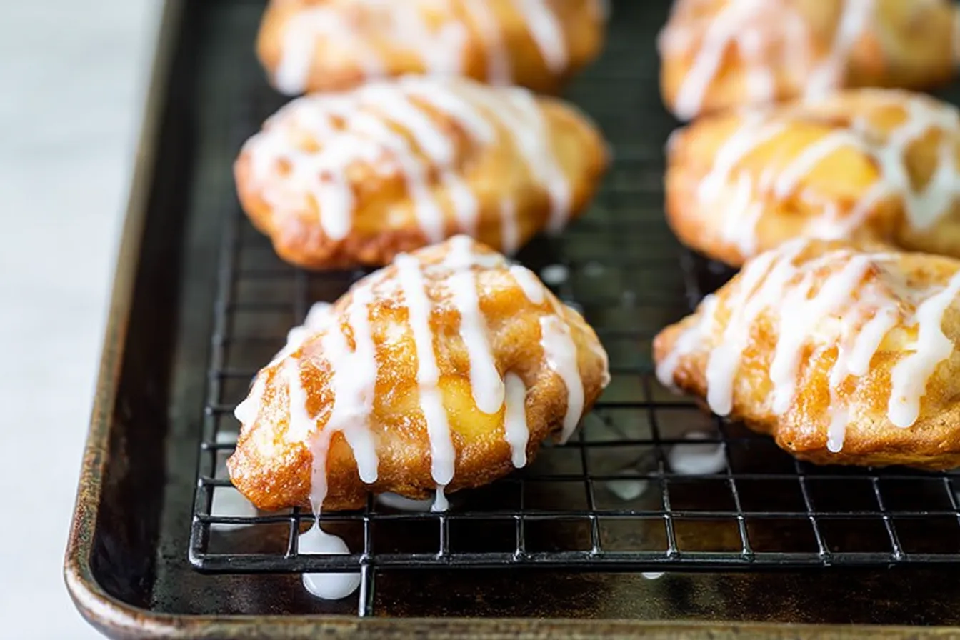 Delicious Fresh Peach Fritters You’ll Crave Every Summer 4 Delicious Fresh Peach Fritters
