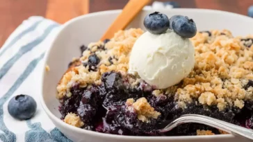 Easy Blueberry Crisp Ready to Serve