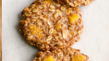 Delicious Healthy Peach Oatmeal Breakfast Cookies