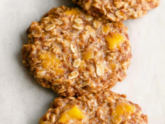 Delicious Healthy Peach Oatmeal Breakfast Cookies