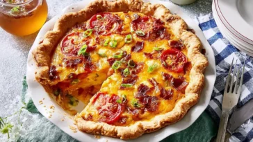 Delicious 2-Step Tomato Pie for Summer