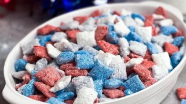 Patriotic Muddy Buddies in a Bowl