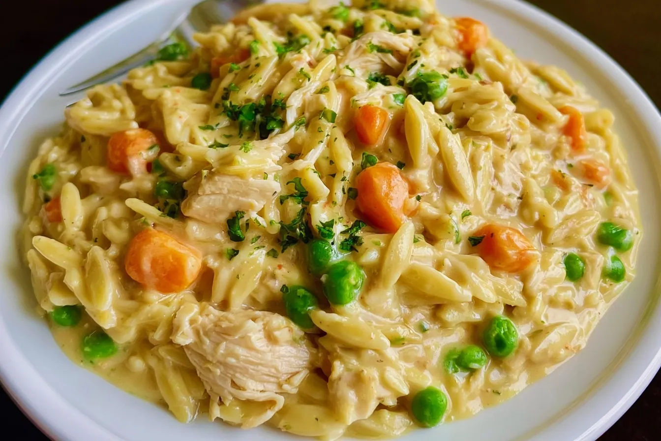 Creamy Chicken Pot Pie Orzo: Comfort Food You’ll Love 3 Creamy Chicken Pot Pie Orzo – Ultimate Comfort Food