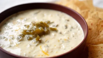 Delicious Hatch Chile Queso Dip Recipe