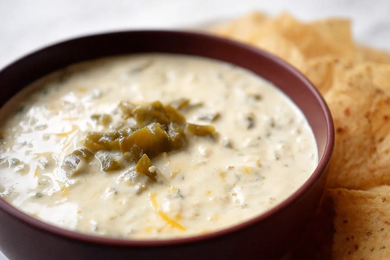 Delicious Hatch Chile Queso Dip Recipe