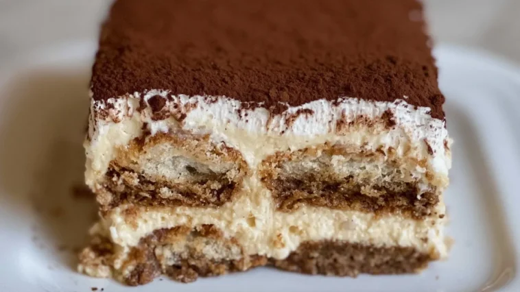 Delicious No-Bake Easy Tiramisu Dessert