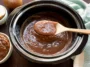 Delicious Slow Cooker Apple Butter in a Jar