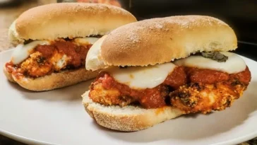 Delicious Chicken Parmesan Sandwich Ready to Serve