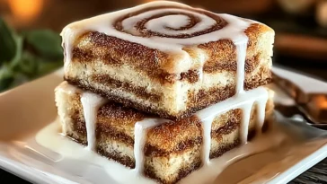 Delicious Cinnamon Roll Bars for Easy Dessert