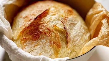 Easiest No-Knead Crusty Artisan Bread Freshly Baked