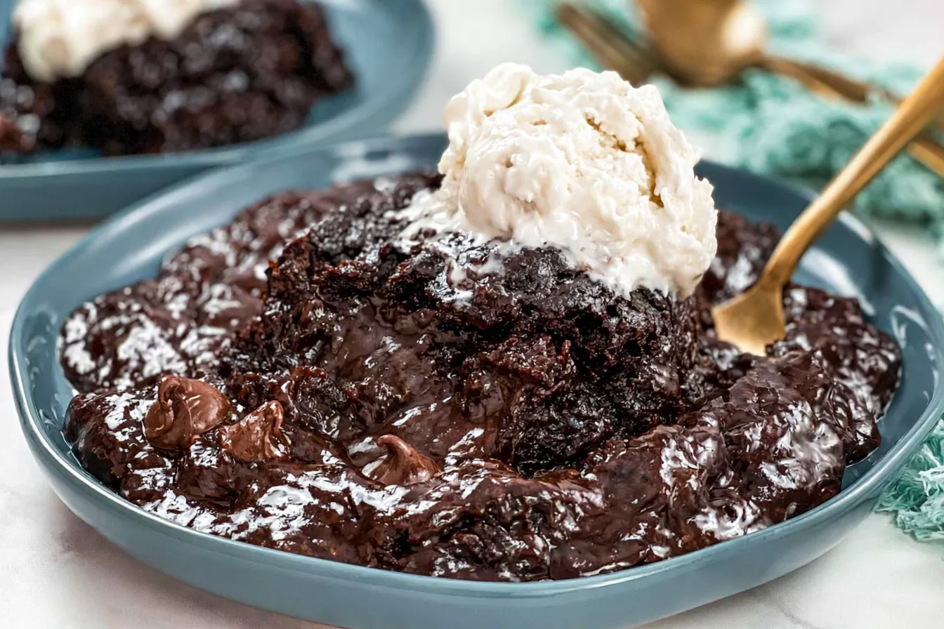 Slow Cooker Brownie Pudding: Irresistibly Delicious Dessert 4 Slow Cooker Brownie Pudding