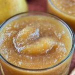 Delicious Slow Cooker Pear Applesauce in a Bowl