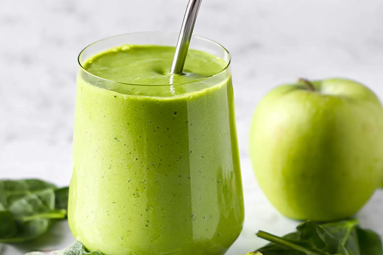 Spinach Green Apple Smoothie: A Delicious Boost for Your Day 4 Spinach Green Apple Smoothie