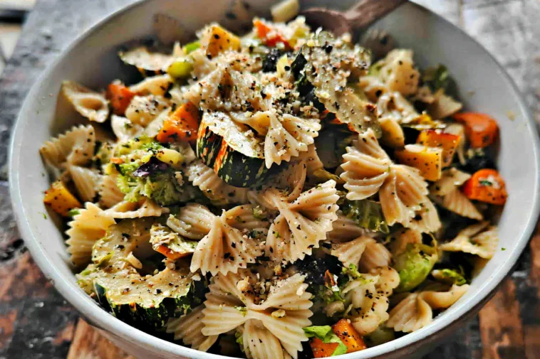 Vegan Fall Pasta Salad: A Cozy Delight for Autumn Days 3 Vegan Fall Pasta Salad Garnished with Fresh Herbs