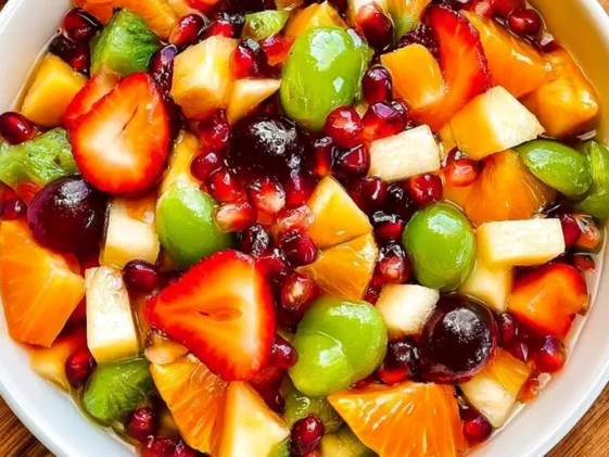 Vibrant Winter Fruit Salad with Maple-Lime Dressing