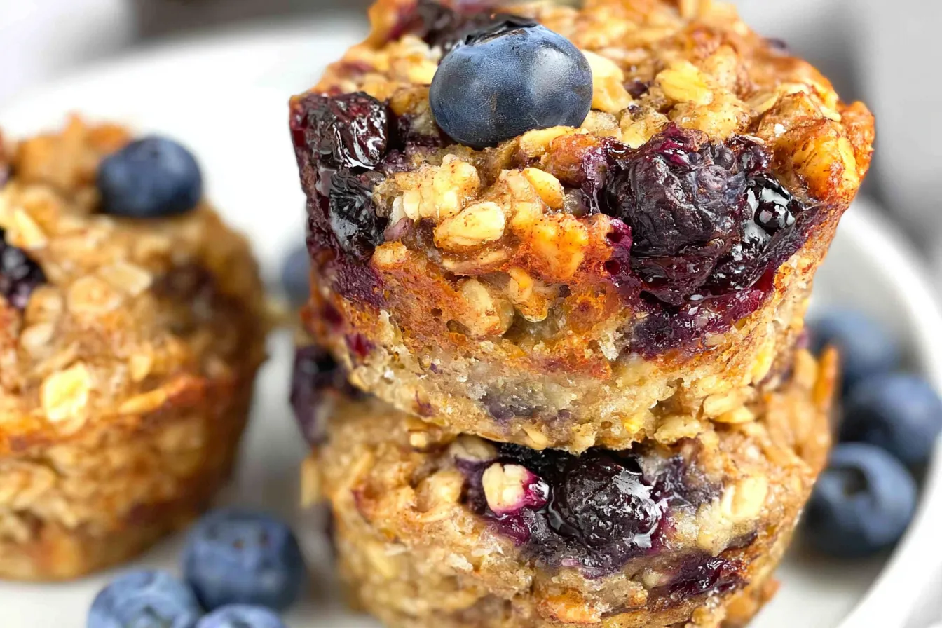 Blueberry Banana Baked Oatmeal Cups 