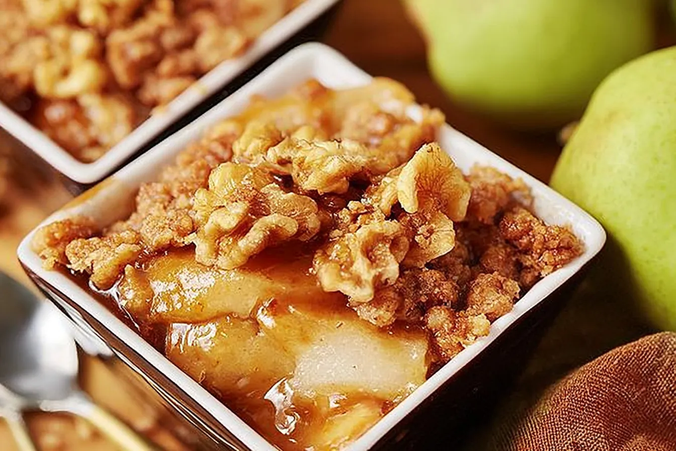 Fresh Pear & Walnut Crisp Ready to Serve
