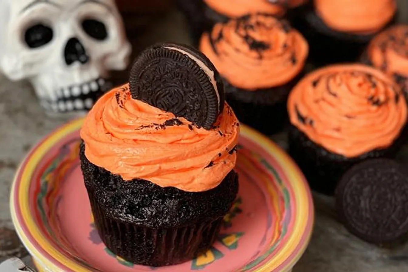 Halloween Oreo Cupcakes: Spooky Delight That's Irresistible! 4 Halloween Oreo Cupcakes