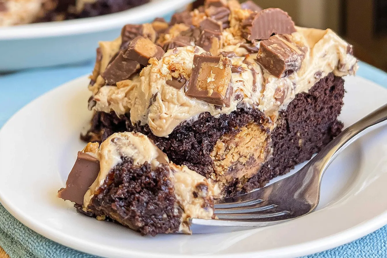 Reese’s Peanut Butter Cup Poke Cake 
